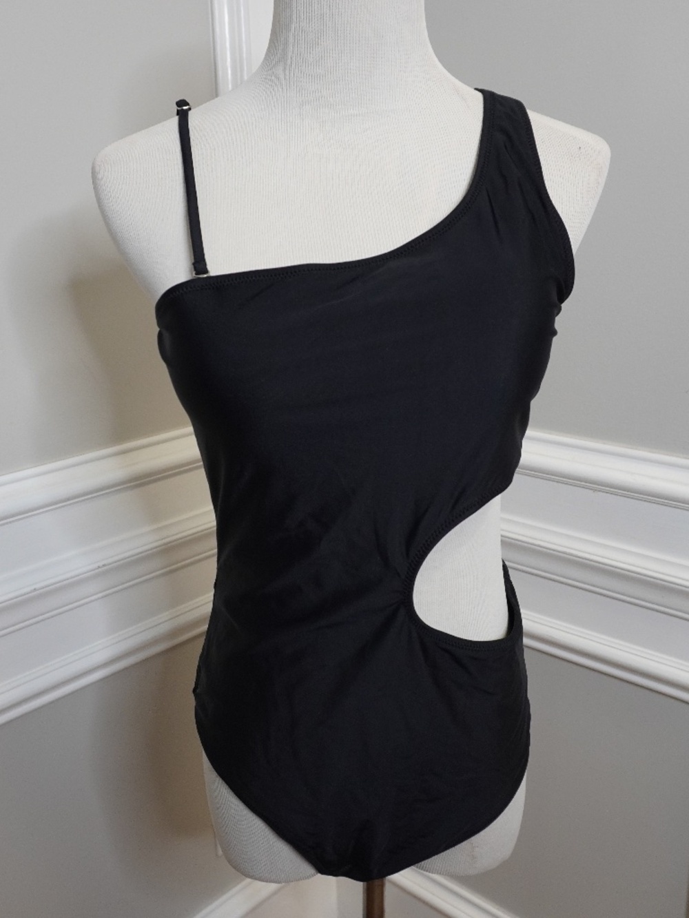 Swim Black Cutout One Shoulder One Piece Swimsuit, Size Large